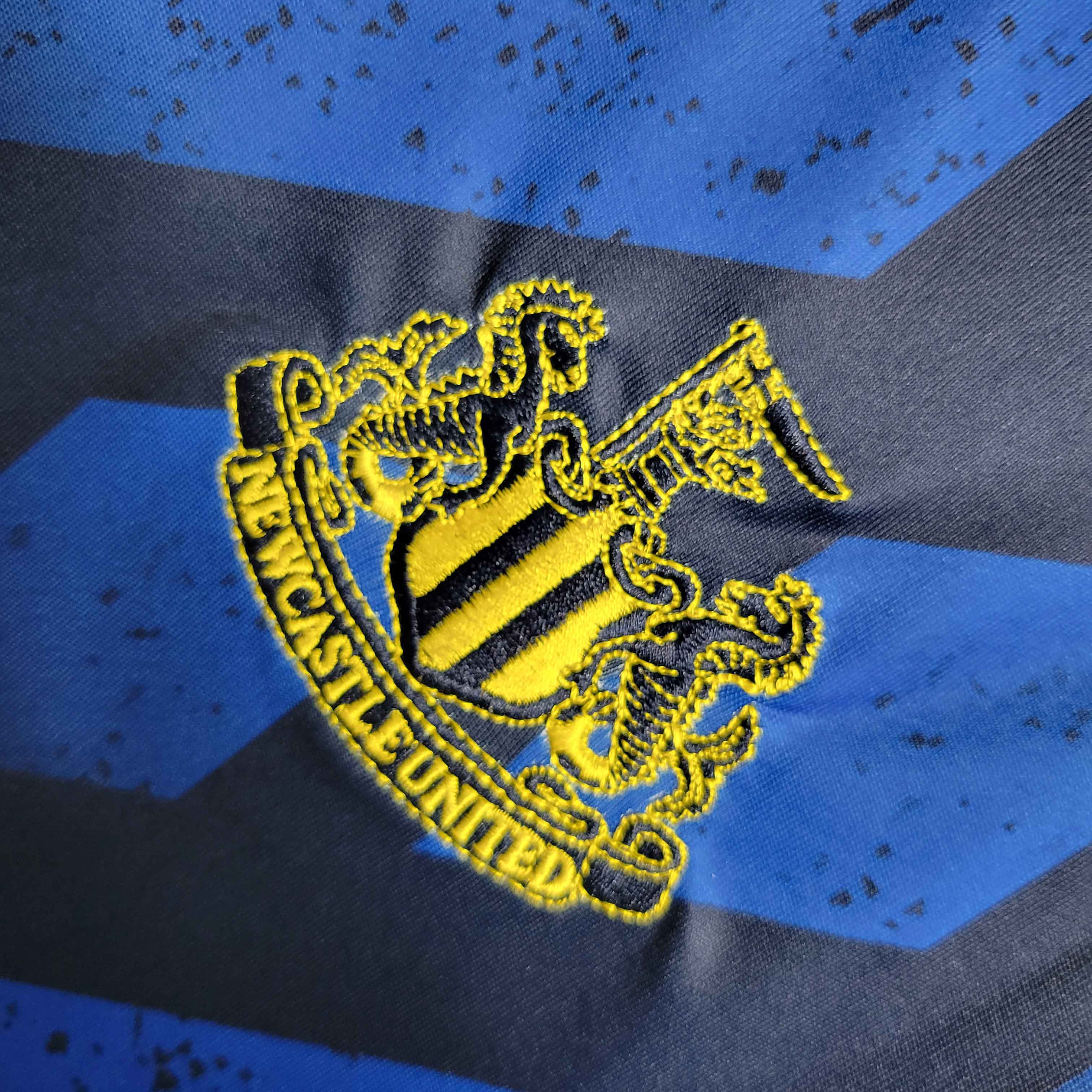 Maillot Newcastle extérieur 2023-24