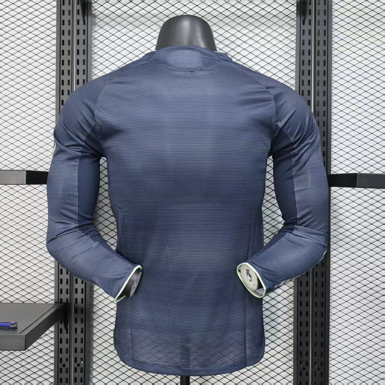 Maillot Real Madrid manches longues 2025-26
