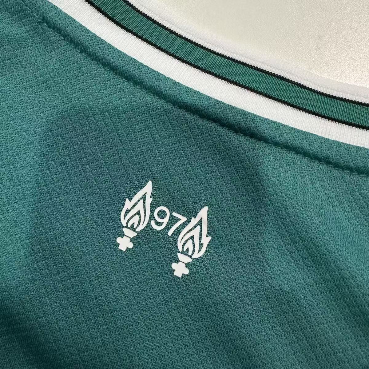 Maillot Liverpool 2025-26