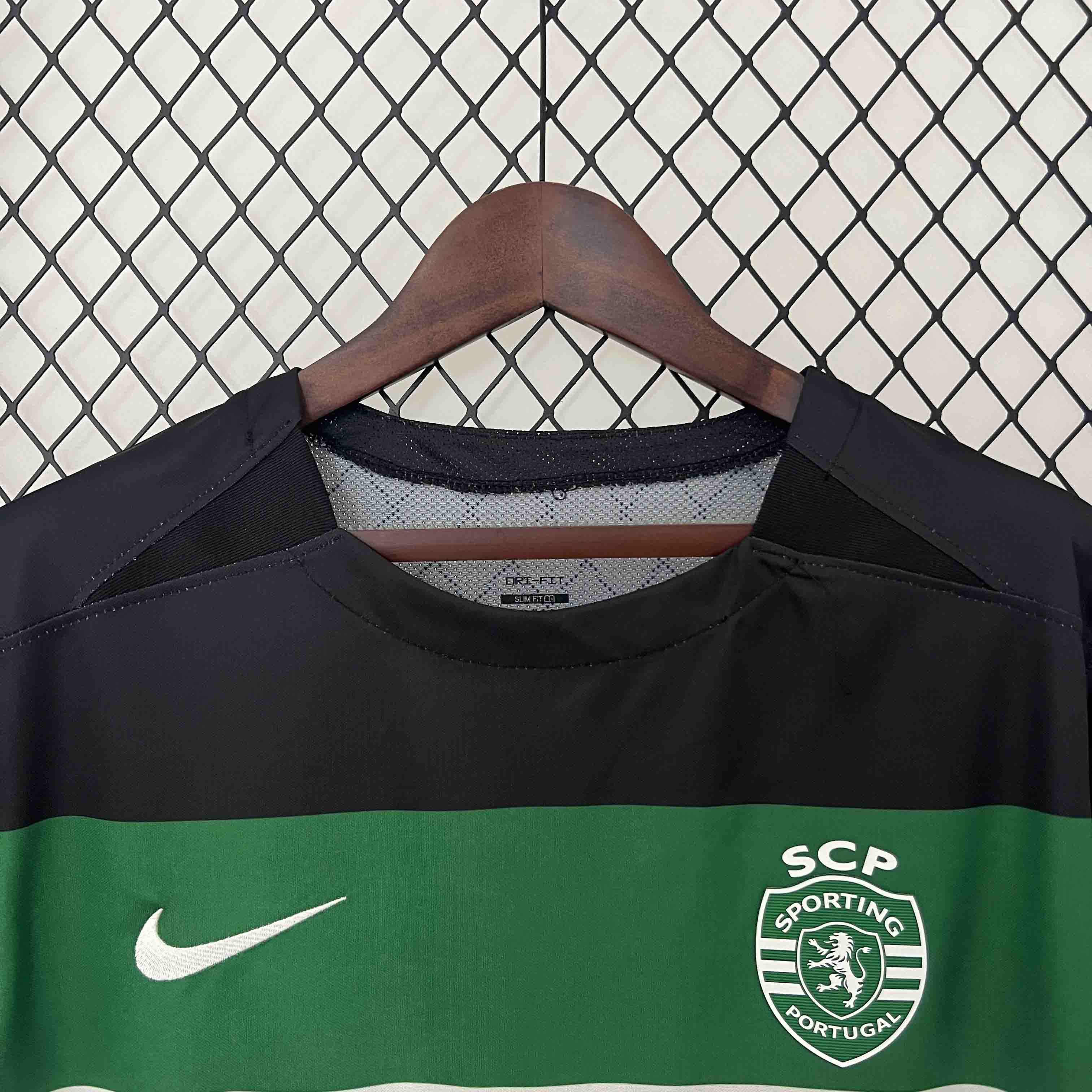 Maillot Sporting 2024-25